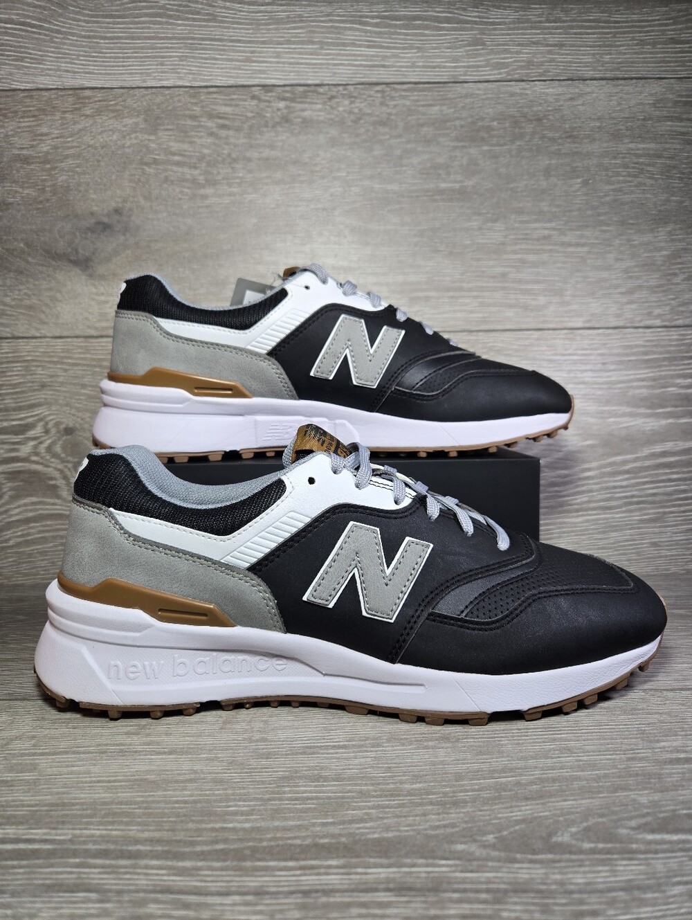 New Balance Golf Shoes 997 G Mens Size 10 Black / Grey Spikeless Brand New